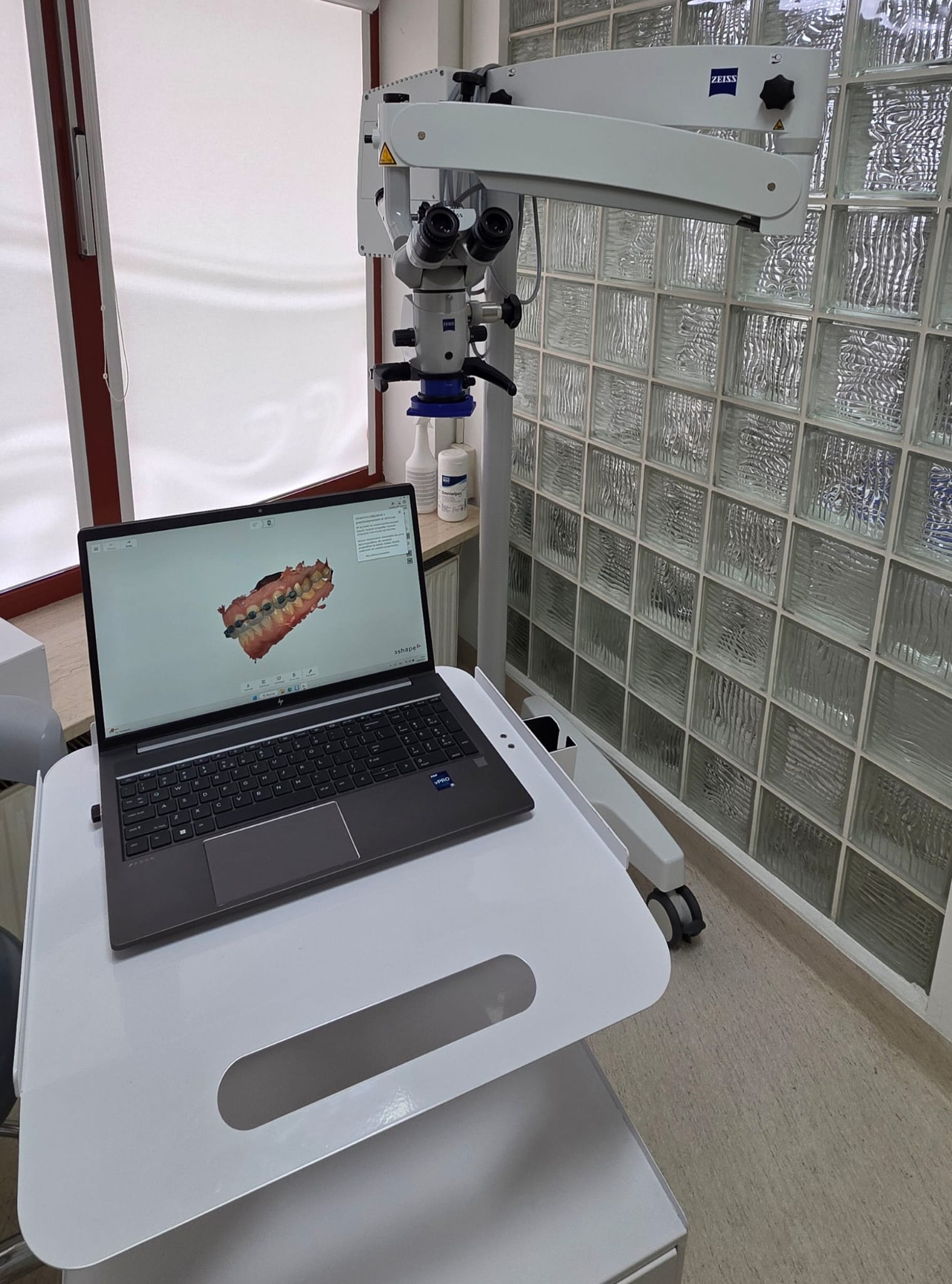 Mikroskop i diagnostyka cyfrowa Kal-Dent